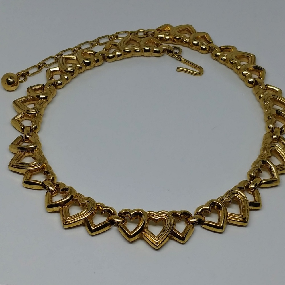 Vintage Trifari Heart Link Choker
